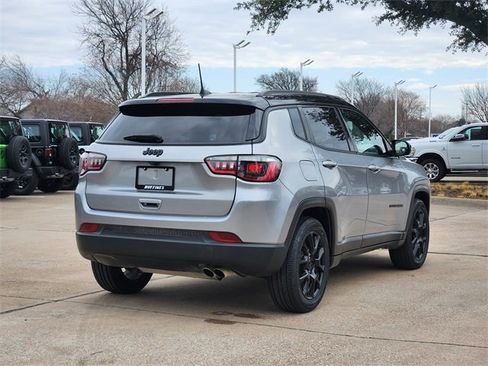 Used 2022 Jeep Compass Altitude image 7