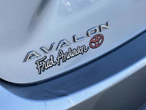 Used 2015 Toyota Avalon XLE Touring image 9