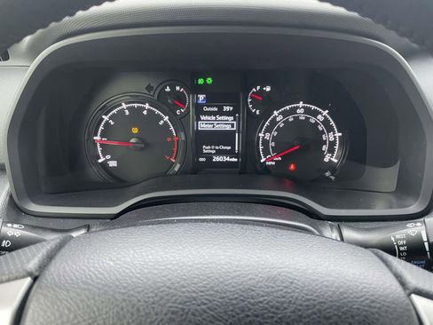 Used 2024 Toyota 4Runner SR5 Premium image 36