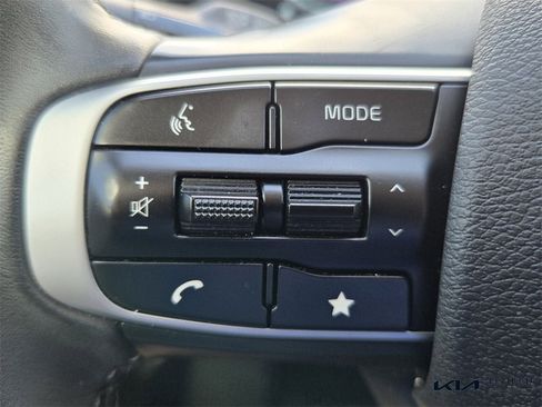 Certified 2025 Kia Sportage EX image 24