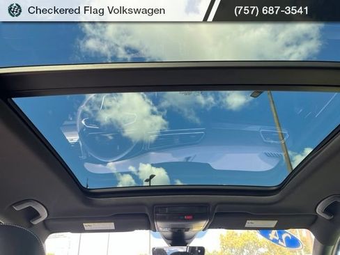Used 2024 Volkswagen Tiguan SE R-Line AWD/4WD image 29