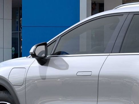 New 2026 Chevrolet Equinox EV LT image 12