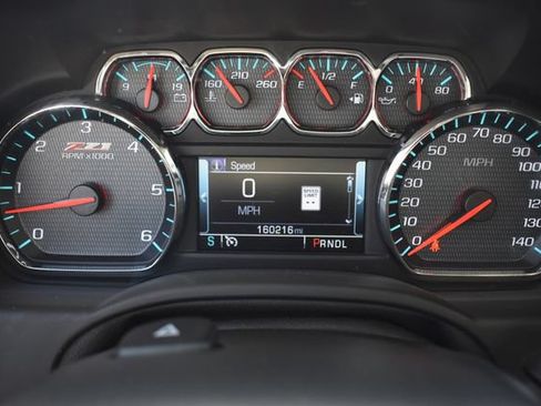 Used 2018 Chevrolet Tahoe LT AWD/4WD image 31