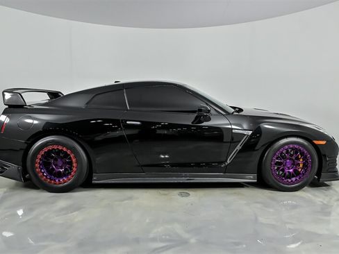 Used 2016 Nissan GT-R Black Edition AWD/4WD image 11