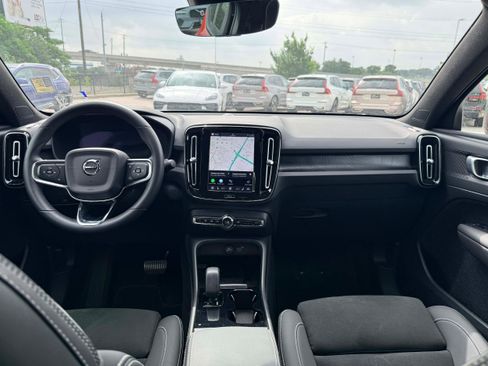 Certified 2023 Volvo C40 P8 Recharge Plus AWD/4WD image 14