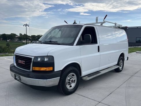 Used 2019 GMC Savana 2500 w/ Driver Convenience Package RWD image 5