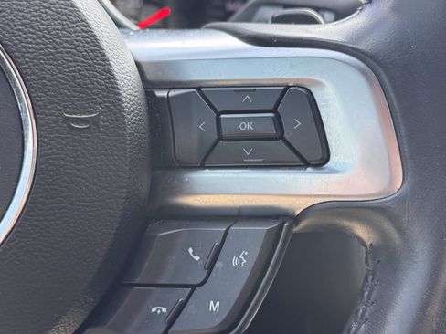 Used 2019 Ford Mustang GT Premium image 9