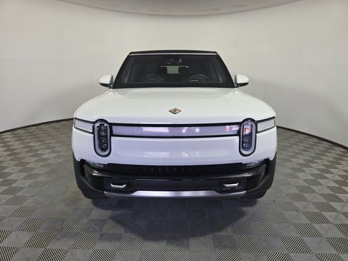 Used 2024 Rivian R1S Adventure AWD/4WD image 8