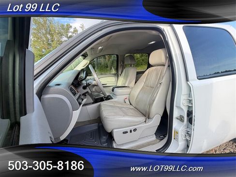Used 2009 GMC Sierra 2500 SLT w/ Entertainment Package AWD/4WD image 12