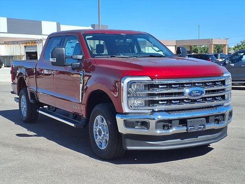 New 2026 Ford F250 XLT w/ XLT Premium Package image 10