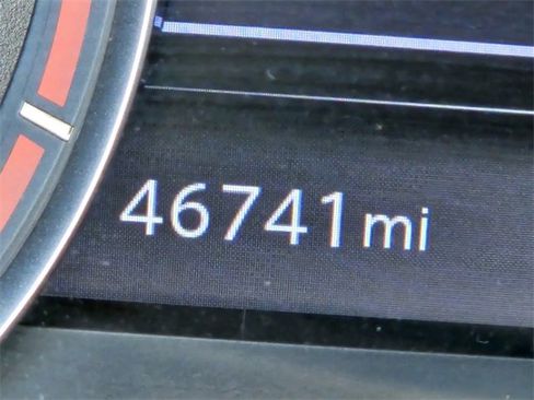 Used 2022 Nissan Frontier SV image 25