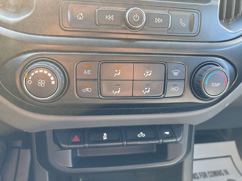 Used 2022 Chevrolet Colorado W/T w/ WT Convenience Package image 19