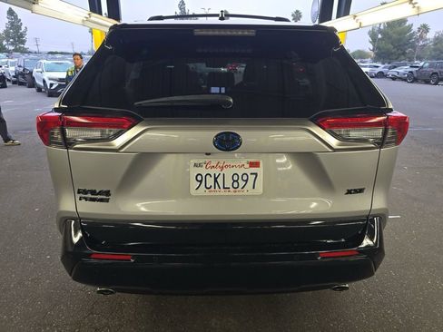 Used 2022 Toyota RAV4 XSE w/ Premium Package image 8