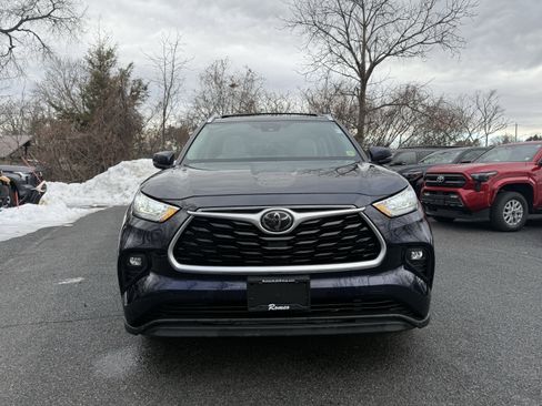 Used 2020 Toyota Highlander XLE image 15