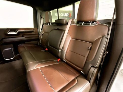 Used 2024 GMC Sierra 2500 Denali AWD/4WD image 37