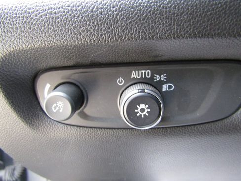 Used 2020 Chevrolet Traverse LS w/ LPO, Blackout Package FWD image 29