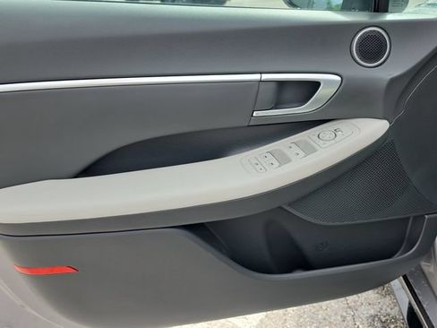 Used 2021 Hyundai Sonata SEL FWD image 17