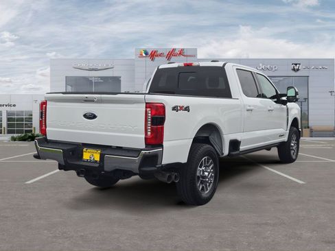 Used 2023 Ford F250 Lariat w/ Lariat Ultimate Package AWD/4WD image 5