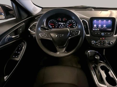 Used 2020 Chevrolet Malibu LT FWD image 5