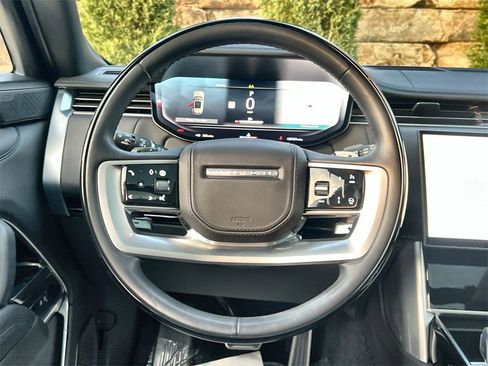 Used 2024 Land Rover Range Rover Autobiography image 22