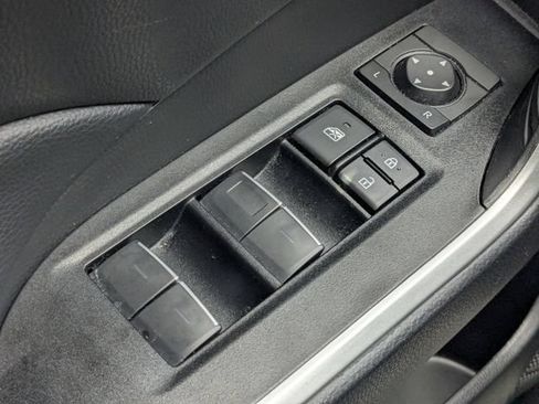 Used 2023 Toyota RAV4 XLE FWD image 28
