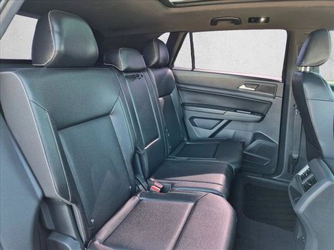 Used 2020 Volkswagen Atlas Cross Sport SEL R-Line AWD/4WD image 28