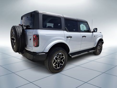 New 2026 Ford Bronco Outer Banks AWD/4WD image 3