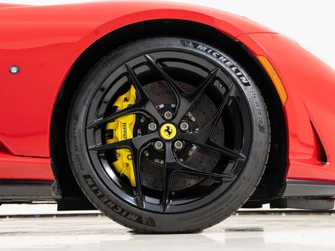 Certified 2018 Ferrari 812 Superfast RWD image 22