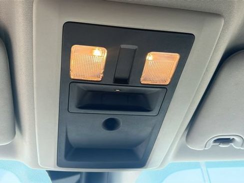 Used 2014 RAM 1500 Express RWD image 23