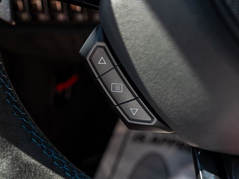 Used 2021 Lamborghini Huracan STO RWD image 22