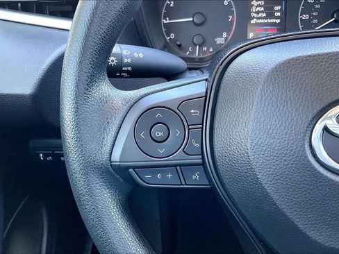 Used 2024 Toyota Corolla LE FWD image 17