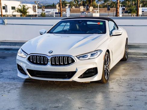 Used 2025 BMW 840i 840i w/ Driving Assistance Package image 4