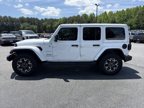 Used 2024 Jeep Wrangler Unlimited Sahara w/ Technology Group AWD/4WD image 4