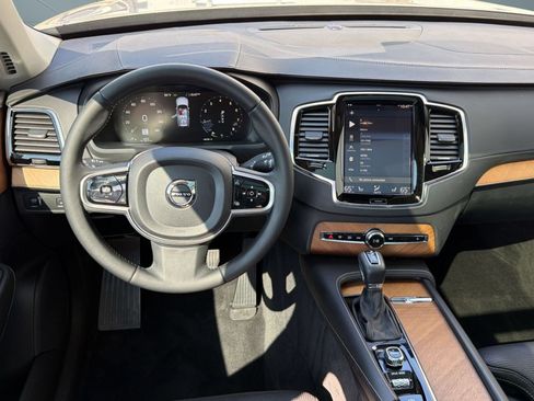 Used 2016 Volvo XC90 T6 Inscription w/ Vision Package AWD/4WD image 28