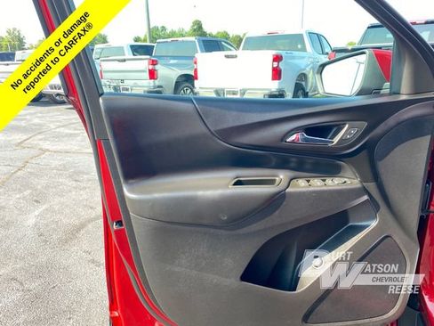 Used 2024 Chevrolet Equinox LT FWD image 14