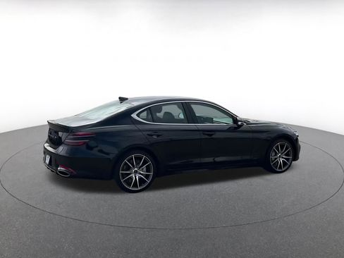 Used 2025 Genesis G70 2.5T image 16