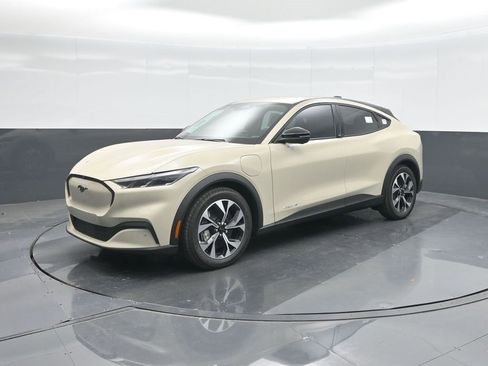 New 2025 Ford Mustang Mach-E Select image 32