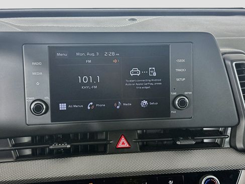 Used 2025 Kia Sportage LX FWD image 19