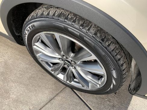 Used 2018 Lincoln MKX Reserve w/ Lincoln MKX Climate Package image 10