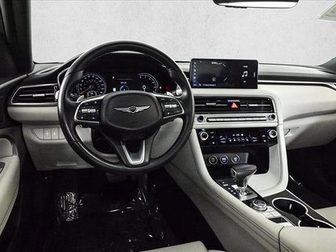 Used 2025 Genesis G70 2.5T image 19