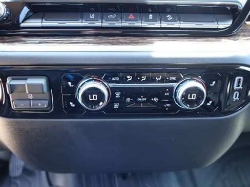 New 2026 GMC Sierra 3500 SLE w/ SLE Value Package AWD/4WD image 20