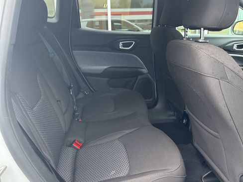 Used 2024 Jeep Compass Sport image 14