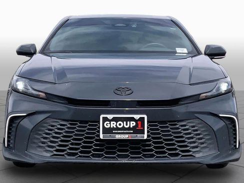 Used 2025 Toyota Camry SE FWD image 4