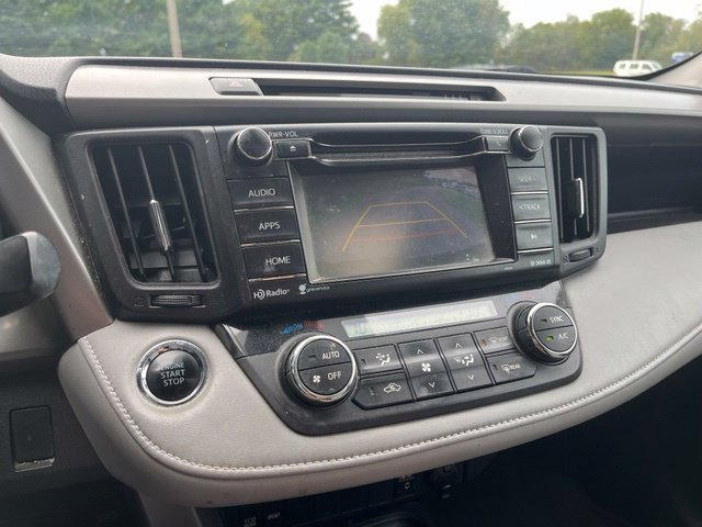 Used 2018 Toyota RAV4 XLE AWD/4WD image 15