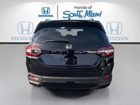 New 2026 Honda Pilot Sport image 6