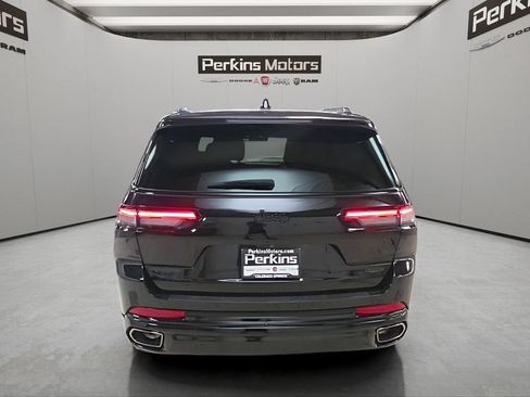 Used 2024 Jeep Grand Cherokee L Summit w/ High Altitude Package AWD/4WD image 6