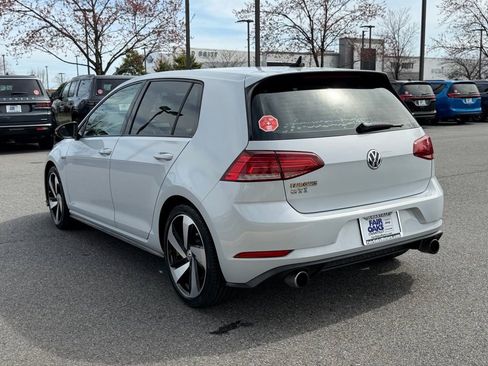 Used 2018 Volkswagen GTI SE image 8