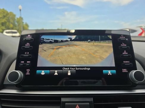 Used 2021 Honda Accord Sport image 32