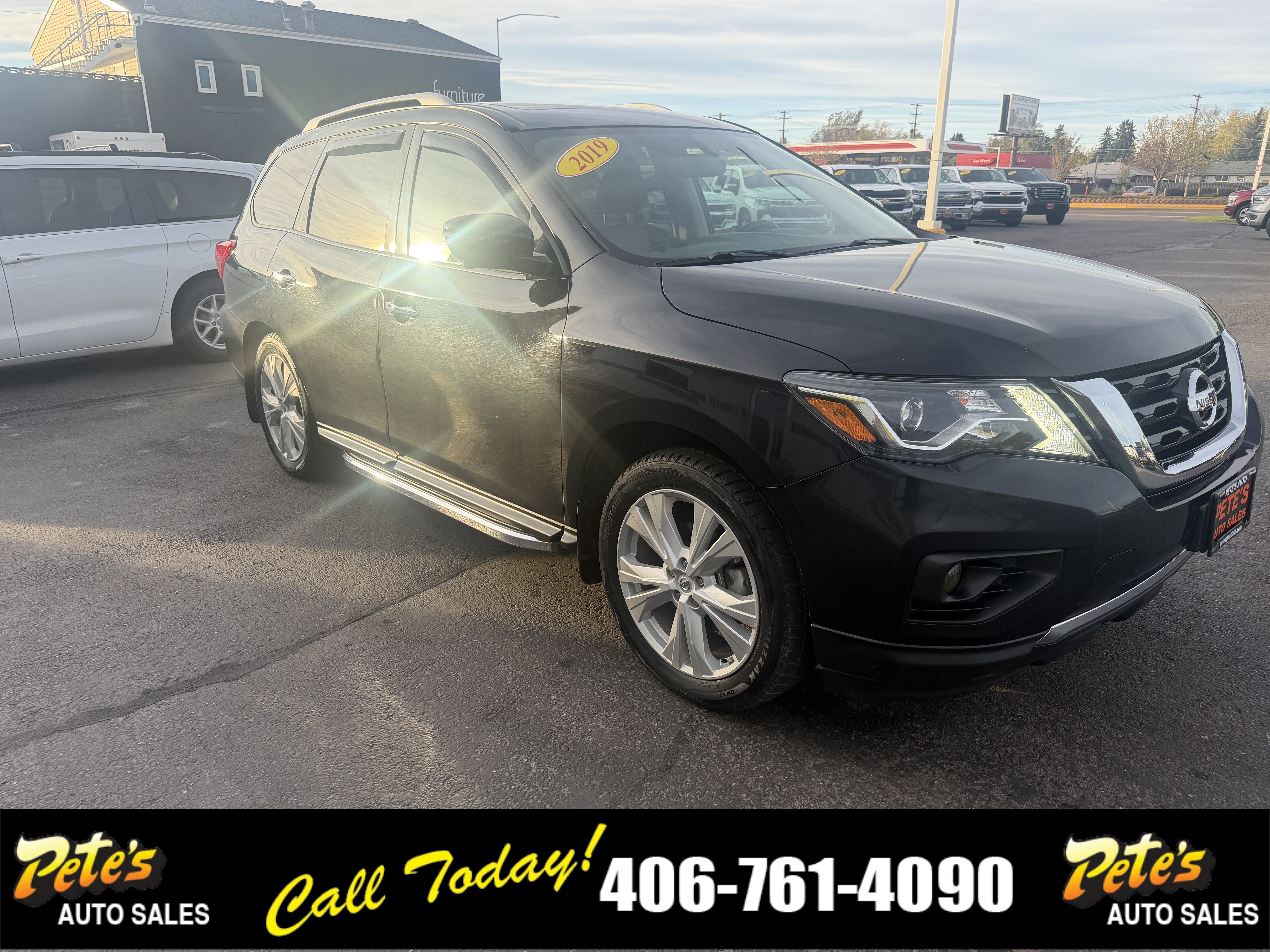 Used 2019 Nissan Pathfinder SL w/ SL Premium Package AWD/4WD image 5