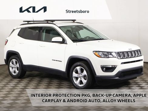 Used 2019 Jeep Compass Latitude FWD image 1